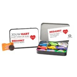 Tiny Tony's In Blik Met Eigen Kaart - Verpleging -Casa del Ringraziamento A6BLIK ZWART TINYTONY 2 c07a96ff d5b3 4463 9b69 13367fbee760