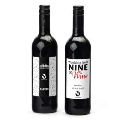 Fles Rode Wijn Met Eigen Logo Op Etiket - Verpleging 8 Fles Rode Wijn Met Eigen Logo Op Etiket - Verpleging -Casa del Ringraziamento Fles Rodewijn2 1d3d1359 b333 43f6 9429 2a671aefc479