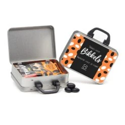 Tikkels Voor Bikkels In Een Koffertje - Zakelijk 7 Tikkels Voor Bikkels In Een Koffertje - Zakelijk -Casa del Ringraziamento KOFFERTJE ZW TIKKELS1