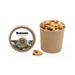 Kraftbeker Met Nootjes En Eigen Etiket - Zakelijk -Casa del Ringraziamento KRAFTBEKER LUXENOOTJES 4