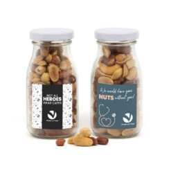 Glazen Melkflesje Met Verse Nootjes - Verpleging -Casa del Ringraziamento Melkflesje Nootjes 2 c8c7d066 d113 4ee6 b5a6 e651fac478fb