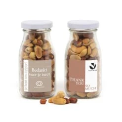 Glazen Melkflesje Met Verse Nootjes - Zakelijk -Casa del Ringraziamento Melkflesje Nootjes4